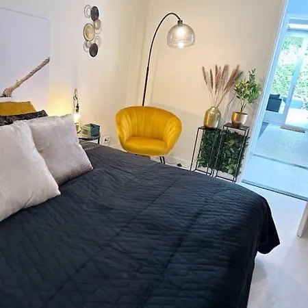 Appartamento Wellness Studio With Sauna And Jacuzzi *