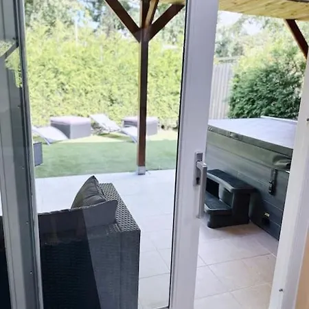 Wellness Studio With Sauna And Jacuzzi *