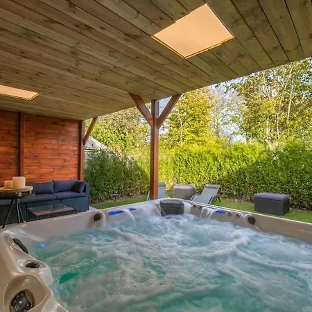 Apartmán Wellness Studio With Sauna And Jacuzzi Tiel